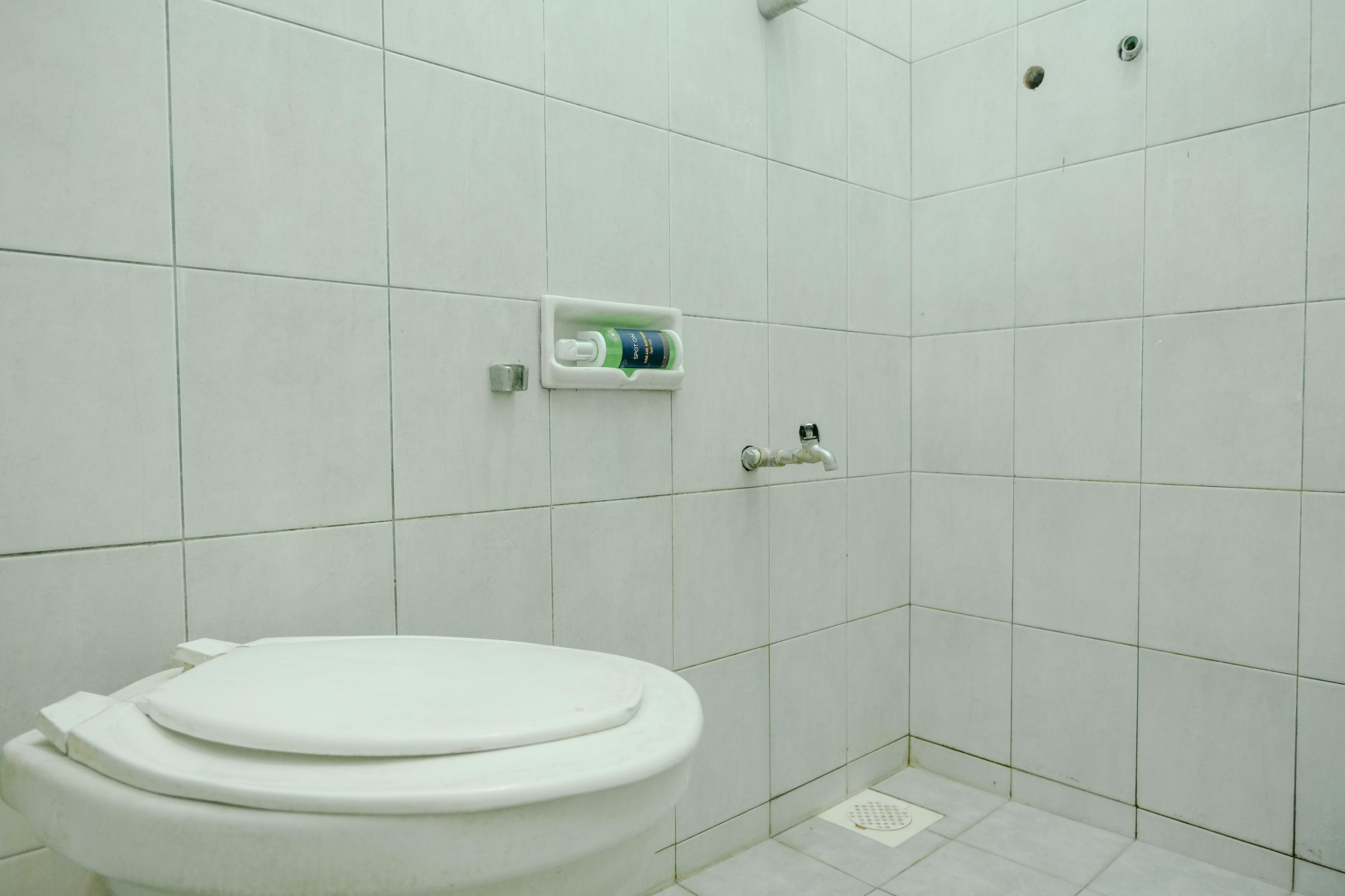 Super Oyo 1516 Cemara Gading Syariah Hotel Bogor Exterior photo